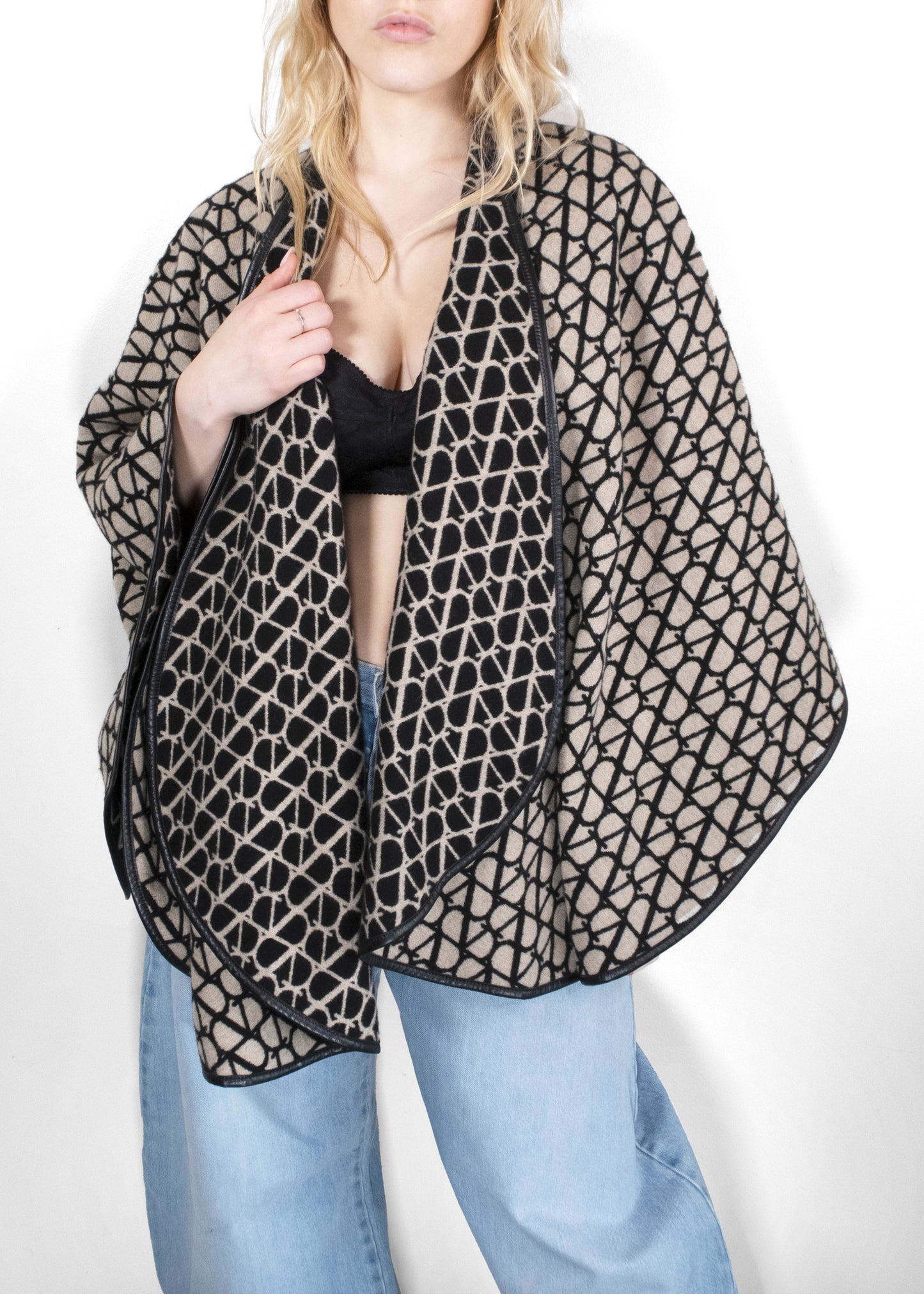 Valentino Toile Iconographe Cashmere-Blend Cape