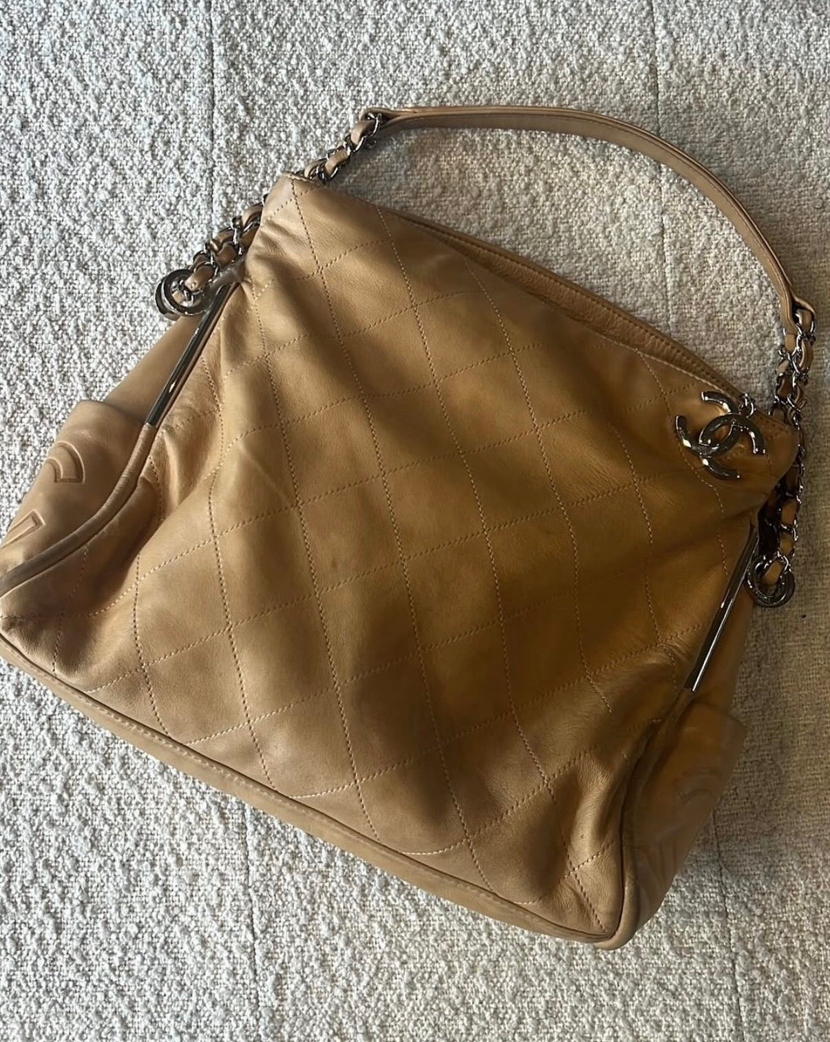 Vintage Chanel leather bag
