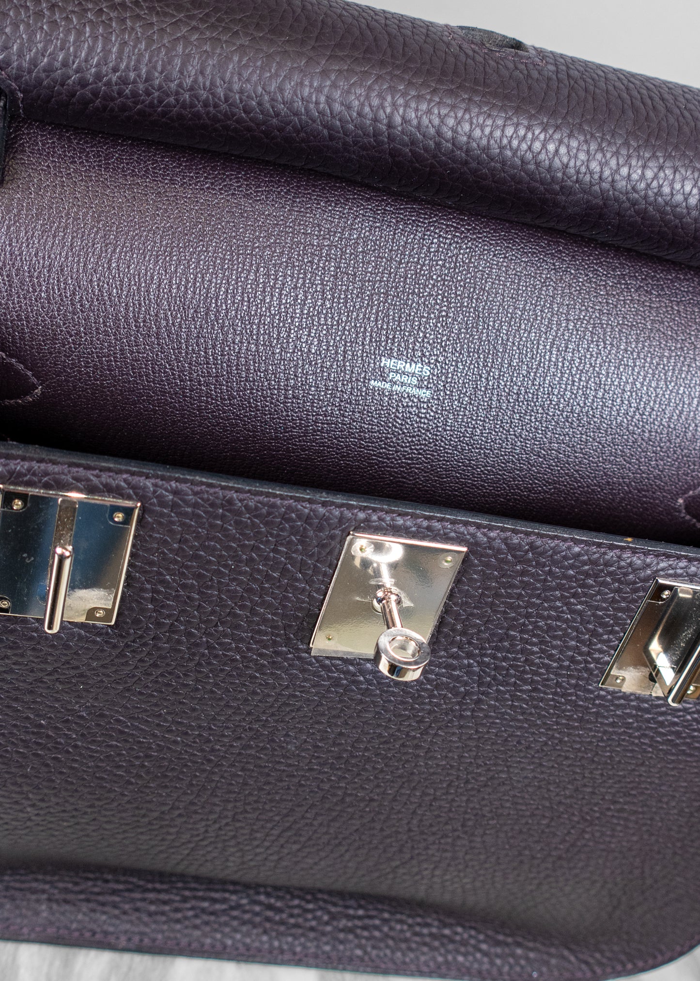 Hermès Taurillon Clemence Jypsiere 28 Raisin Shoulder Bag