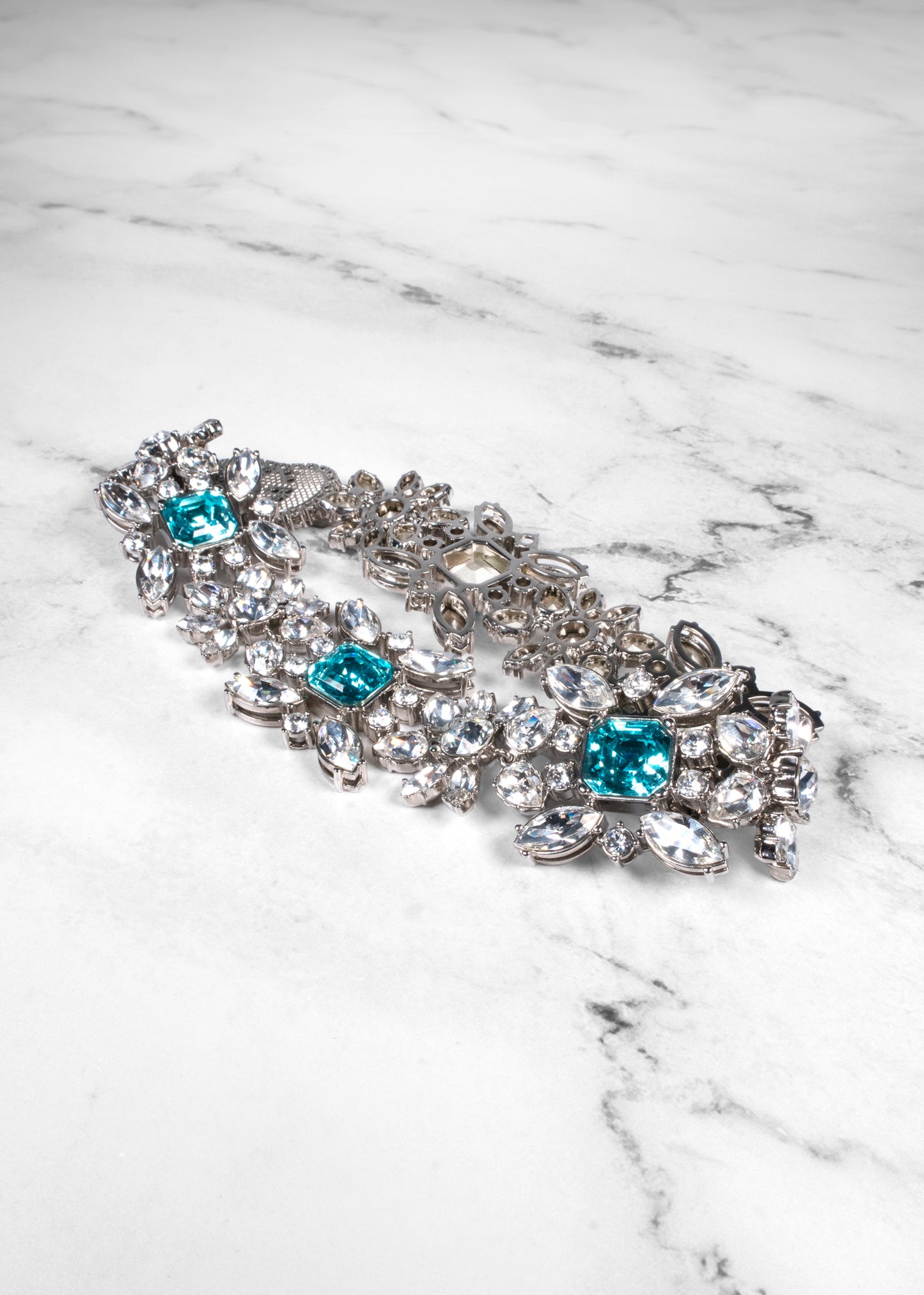 Gucci Crystal Interlocking G Flower Choker Collar Necklace