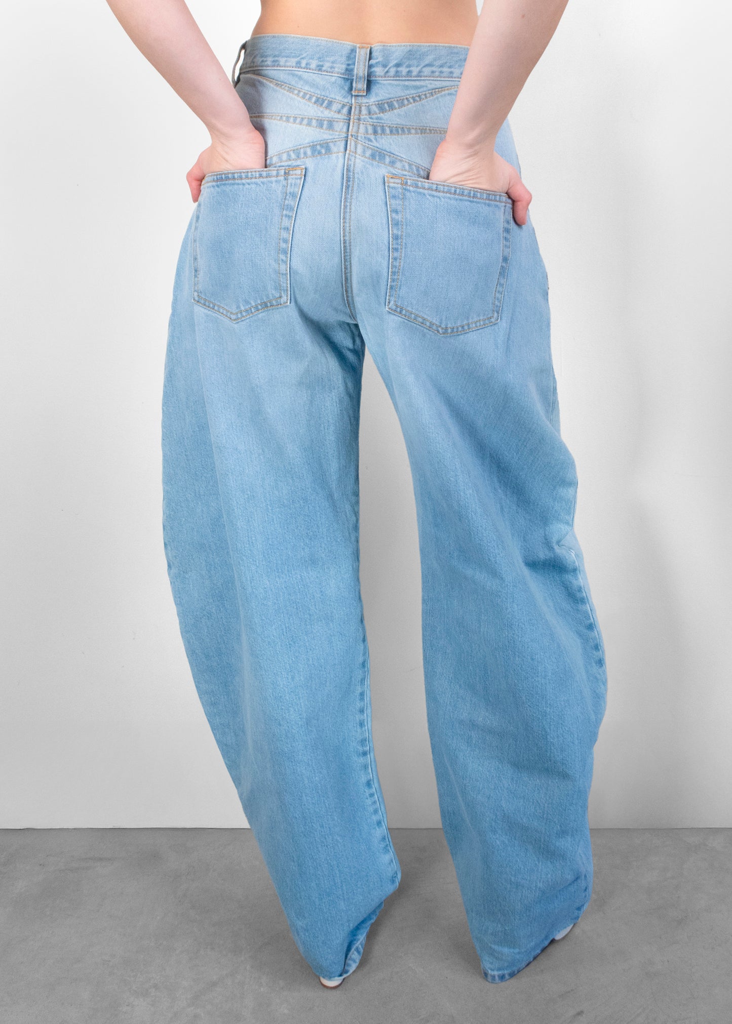 Alaïa Barrel Jeans