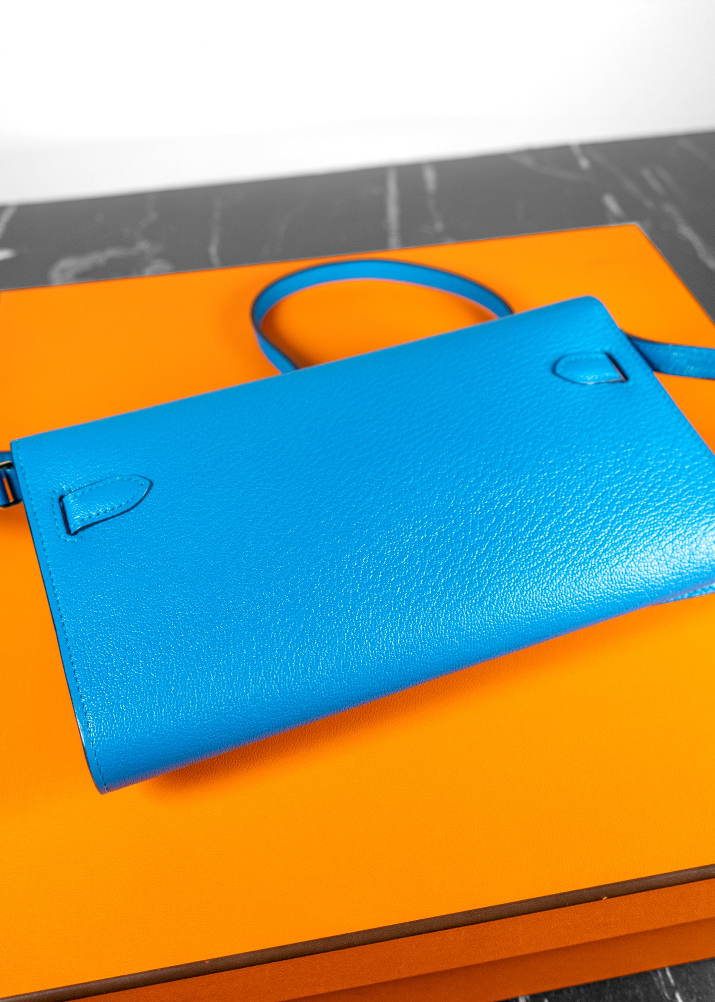Hermès Epsom Verso To Go Bleu Frida Rouge H