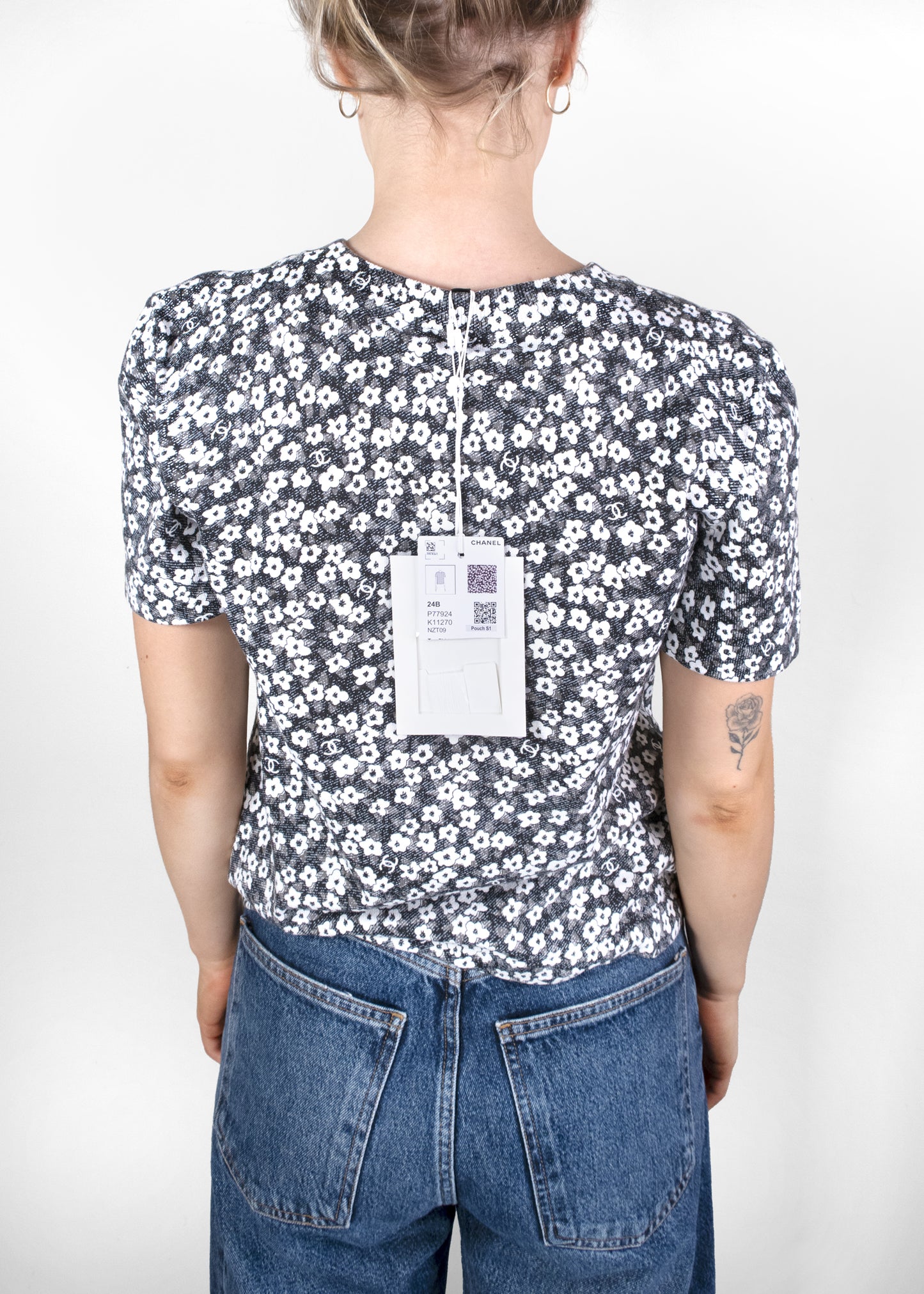 Chanel 24b Floral Logo knit top