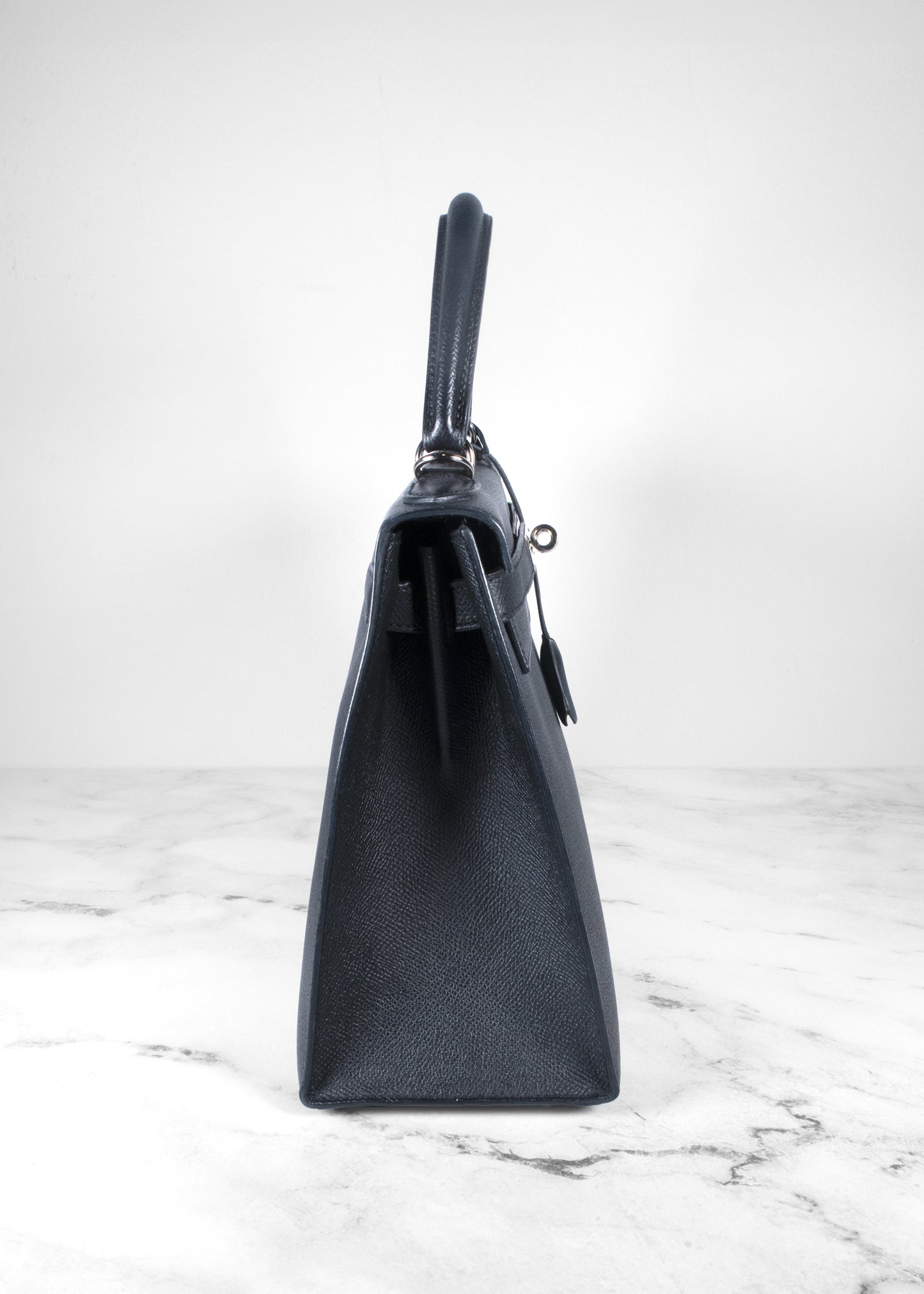 Hermès Kelly Handbag Noir Epsom with Palladium Hardware 28