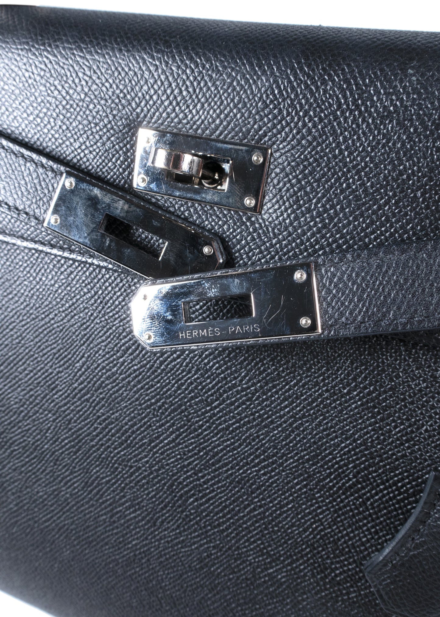 Hermès Kelly Handbag Noir Epsom with Palladium Hardware 28