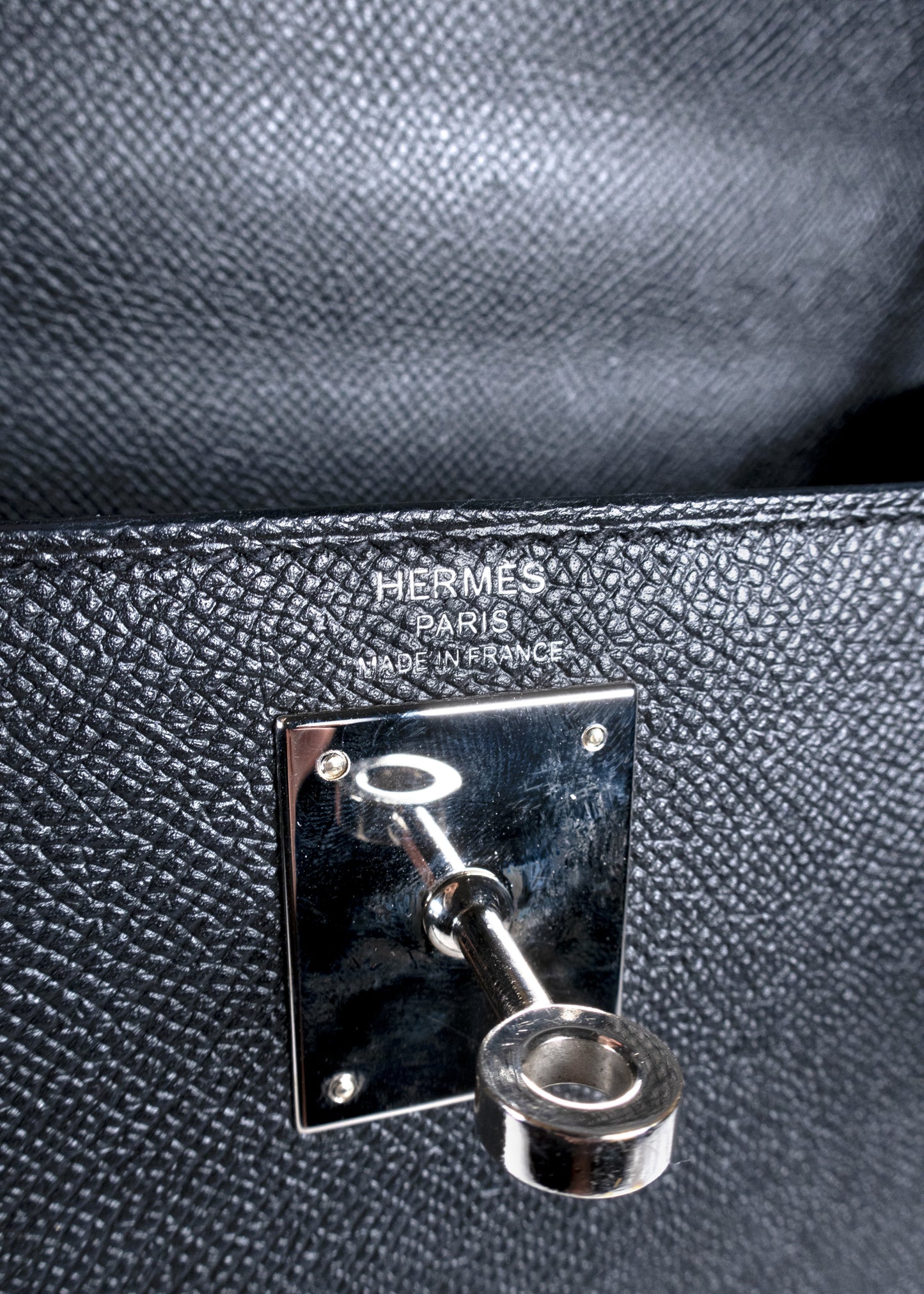 Hermès Kelly Handbag Noir Epsom with Palladium Hardware 28