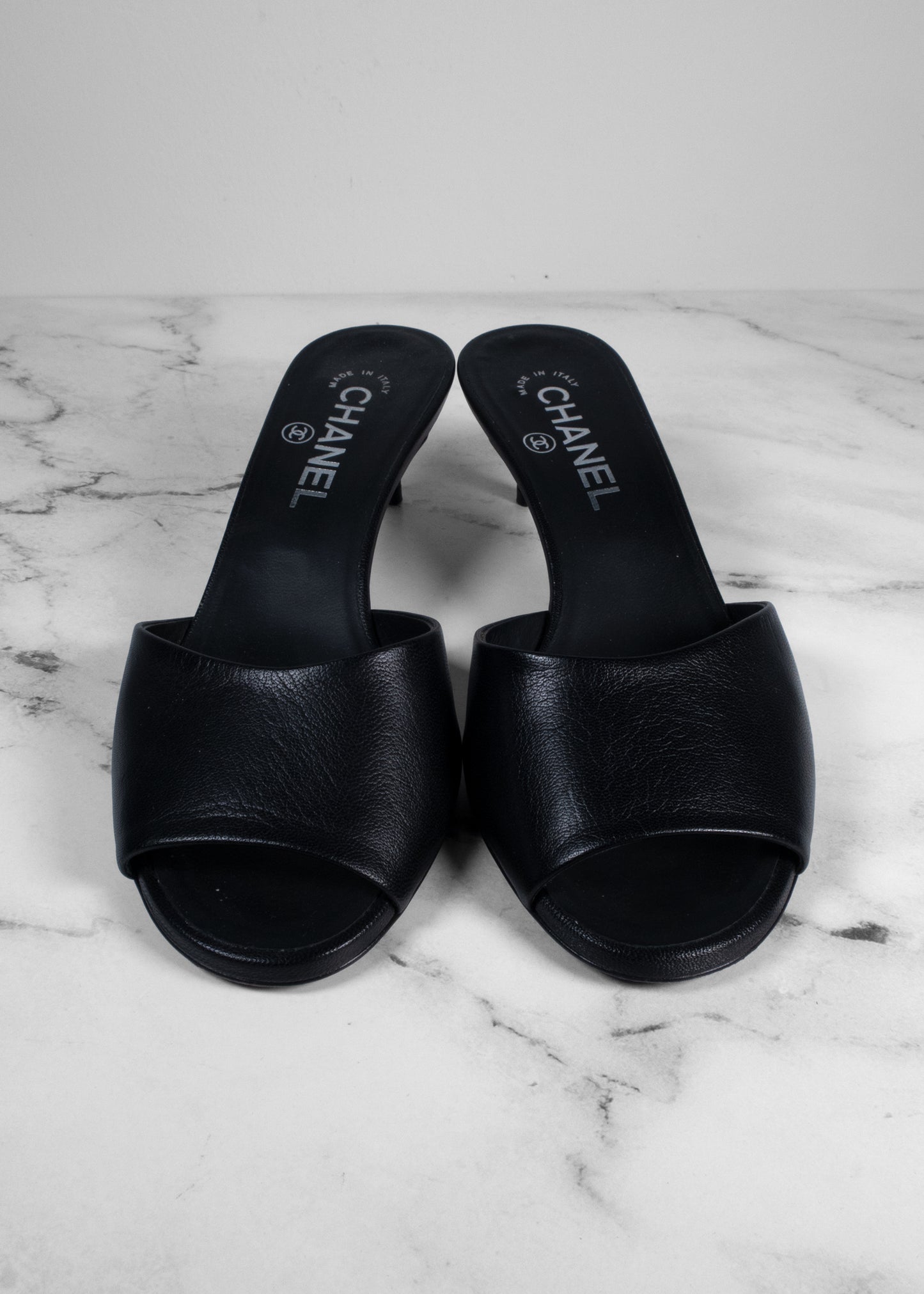 Chanel 2018 Interlocking CC Logo Slides
