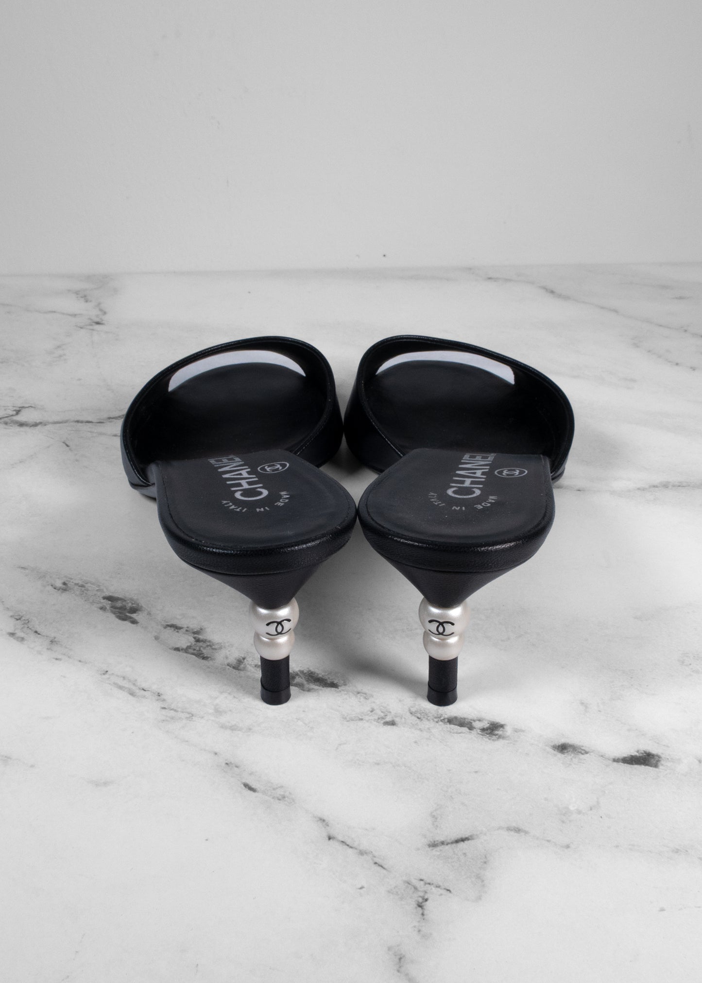 Chanel 2018 Interlocking CC Logo Slides