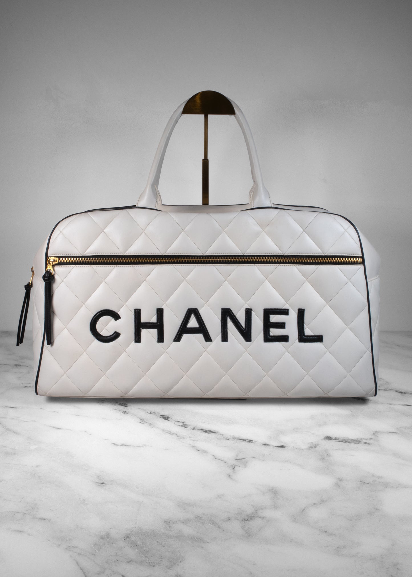 Chanel 1994-1996 Diamond-quilted Duffle Bag