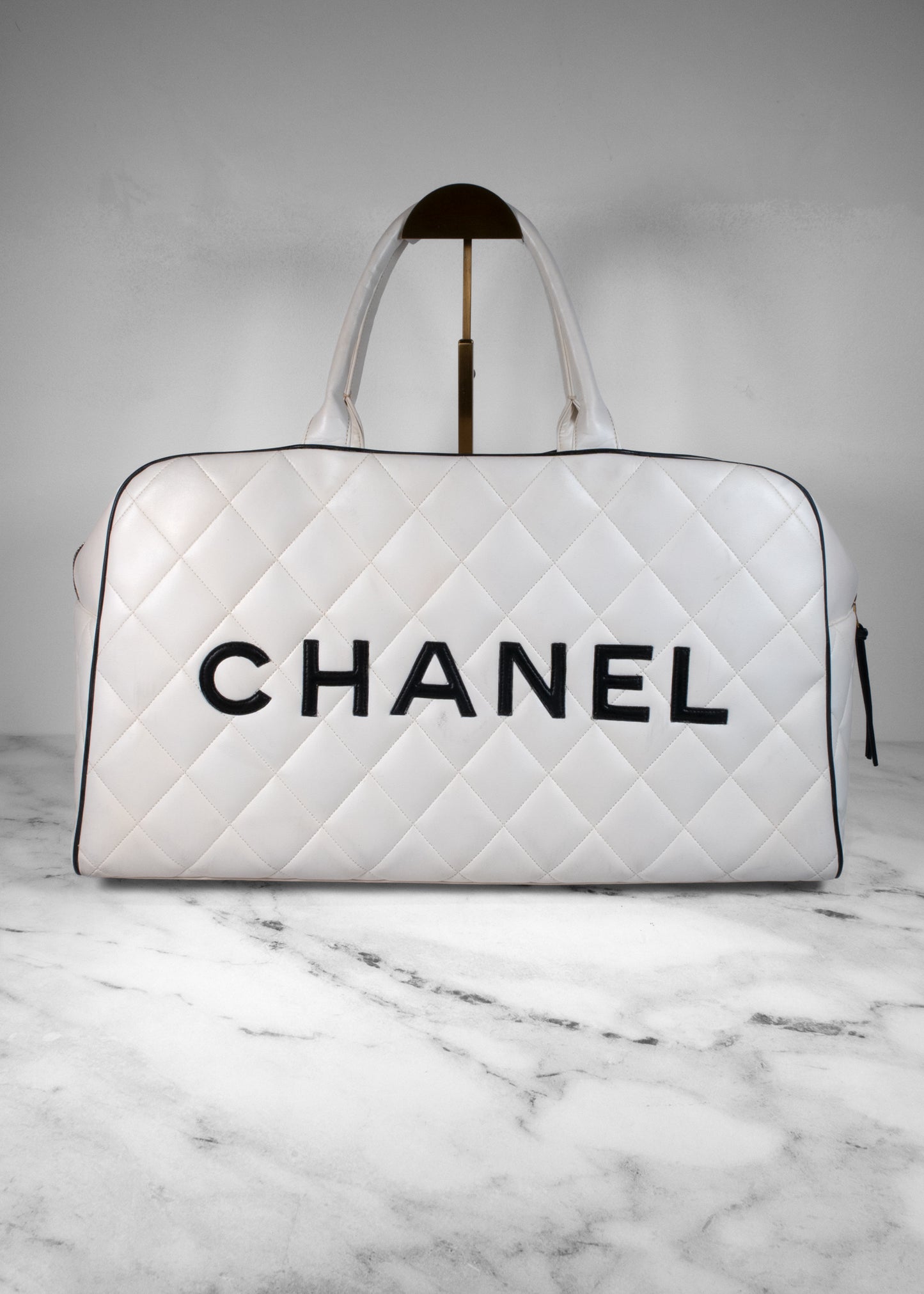 Chanel 1994-1996 Diamond-quilted Duffle Bag