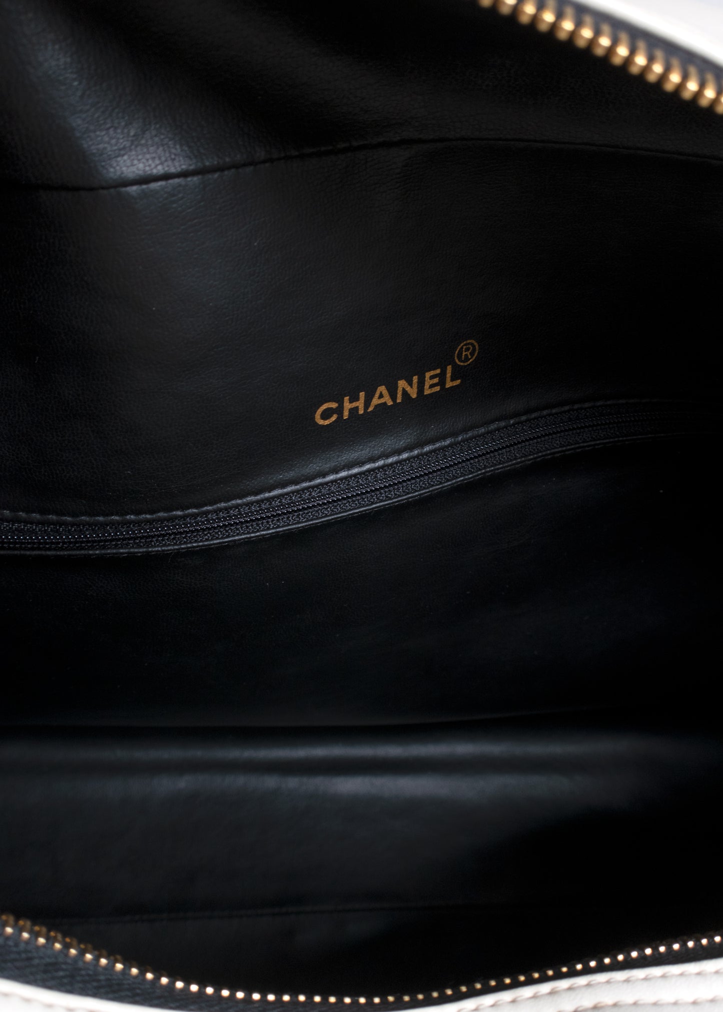 Chanel 1994-1996 Diamond-quilted Duffle Bag
