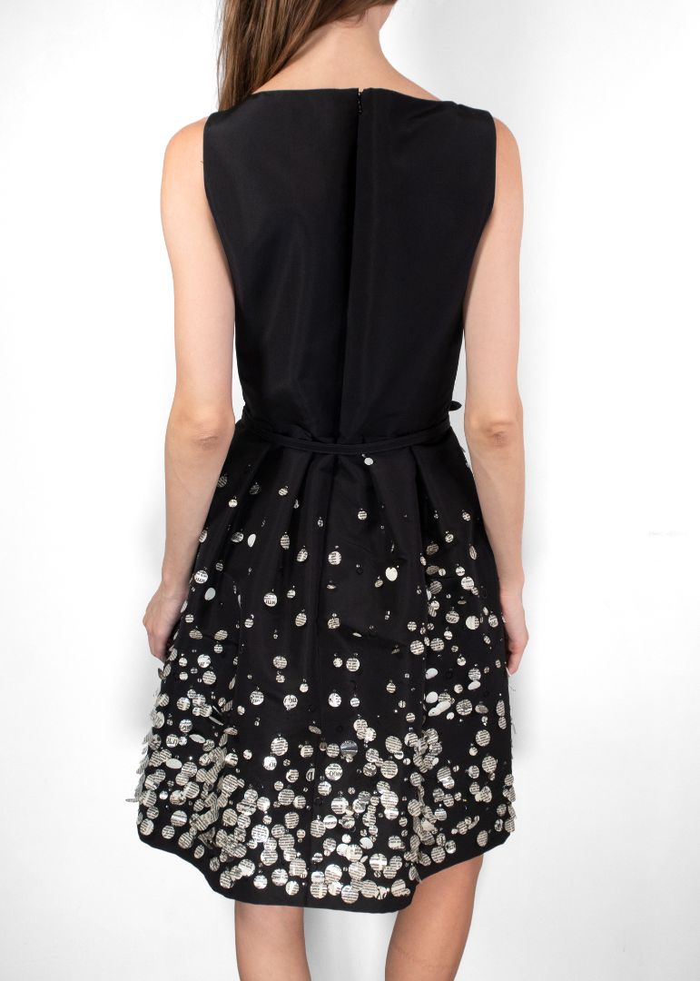 Oscar De La Renta Black Shift Dress With Circle Applique Newspaper Print