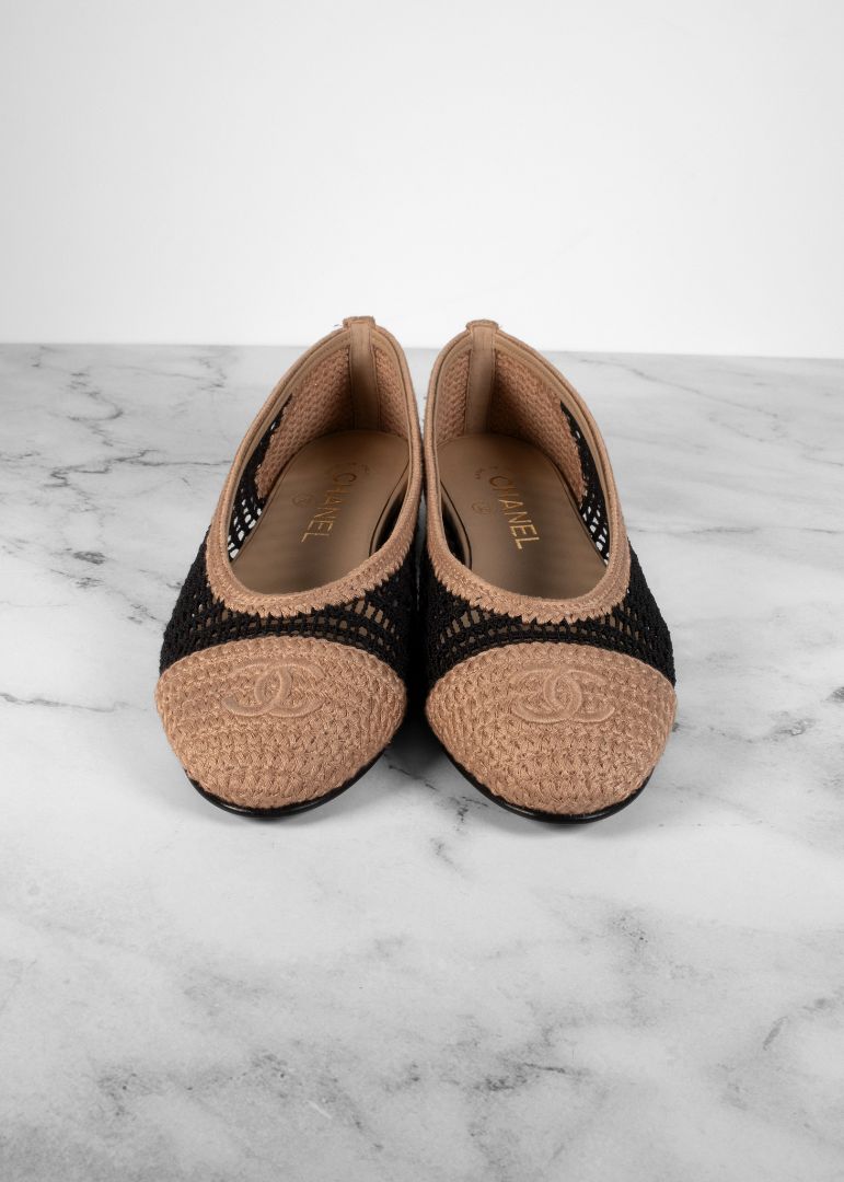 Chanel Beige And Black Woven Flats