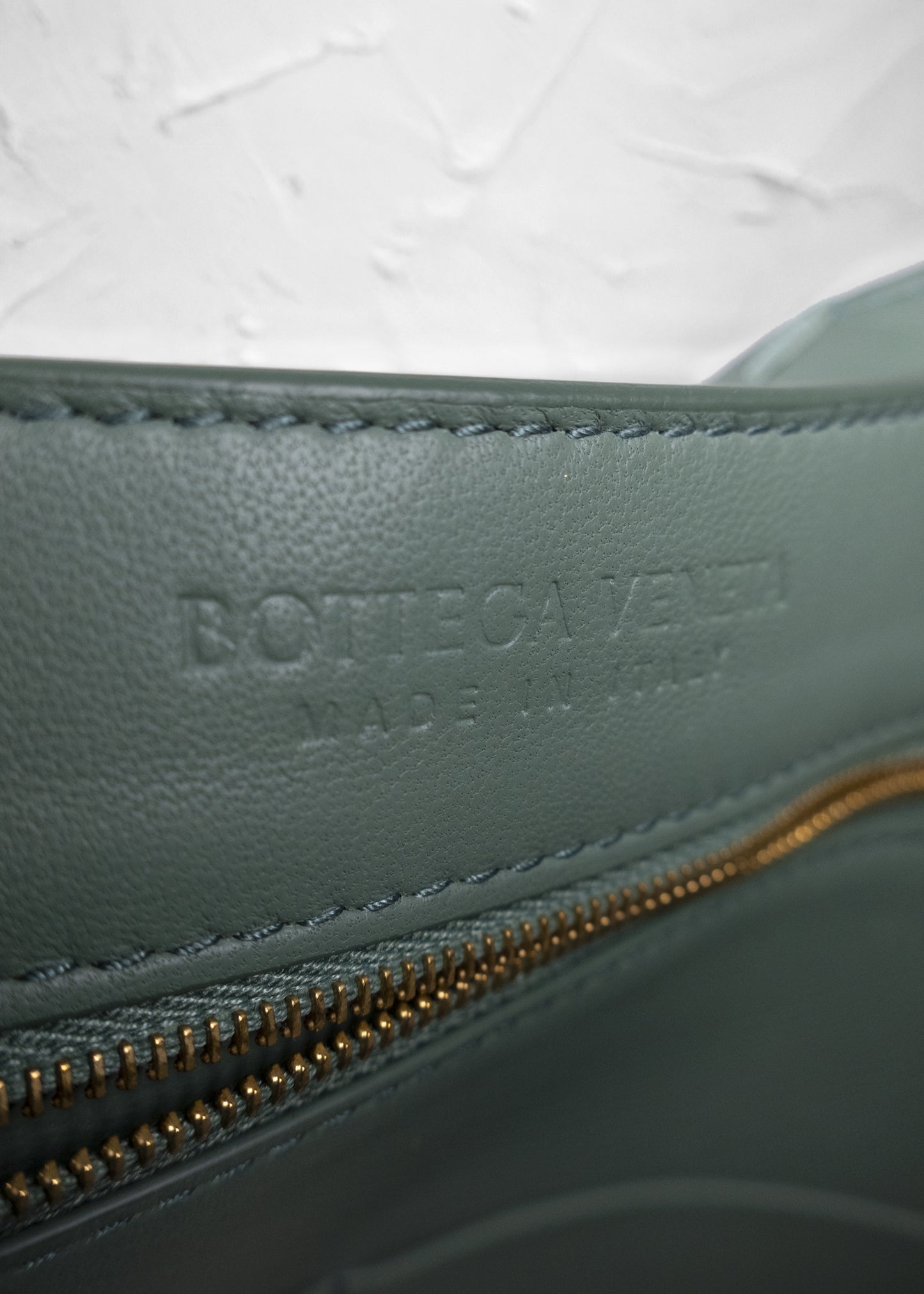 Bottega Veneta Andiamo Medium Shoulder Bag In Aloe