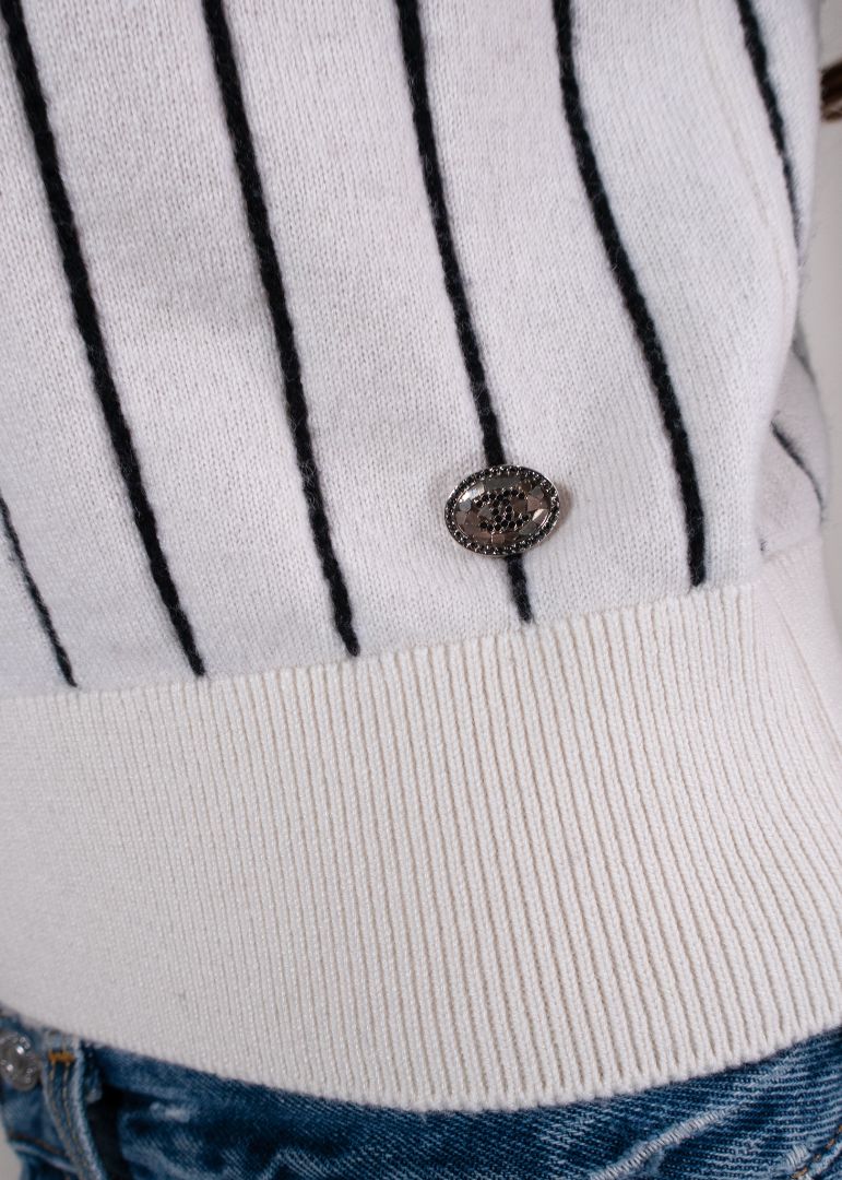Chanel White Cashmere Sweater