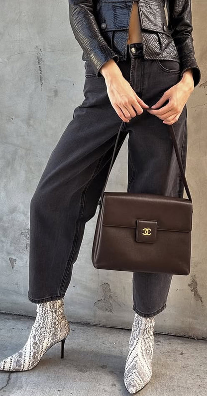 Chanel Brown Caviar Leather Shoulder Bag With Gold CC