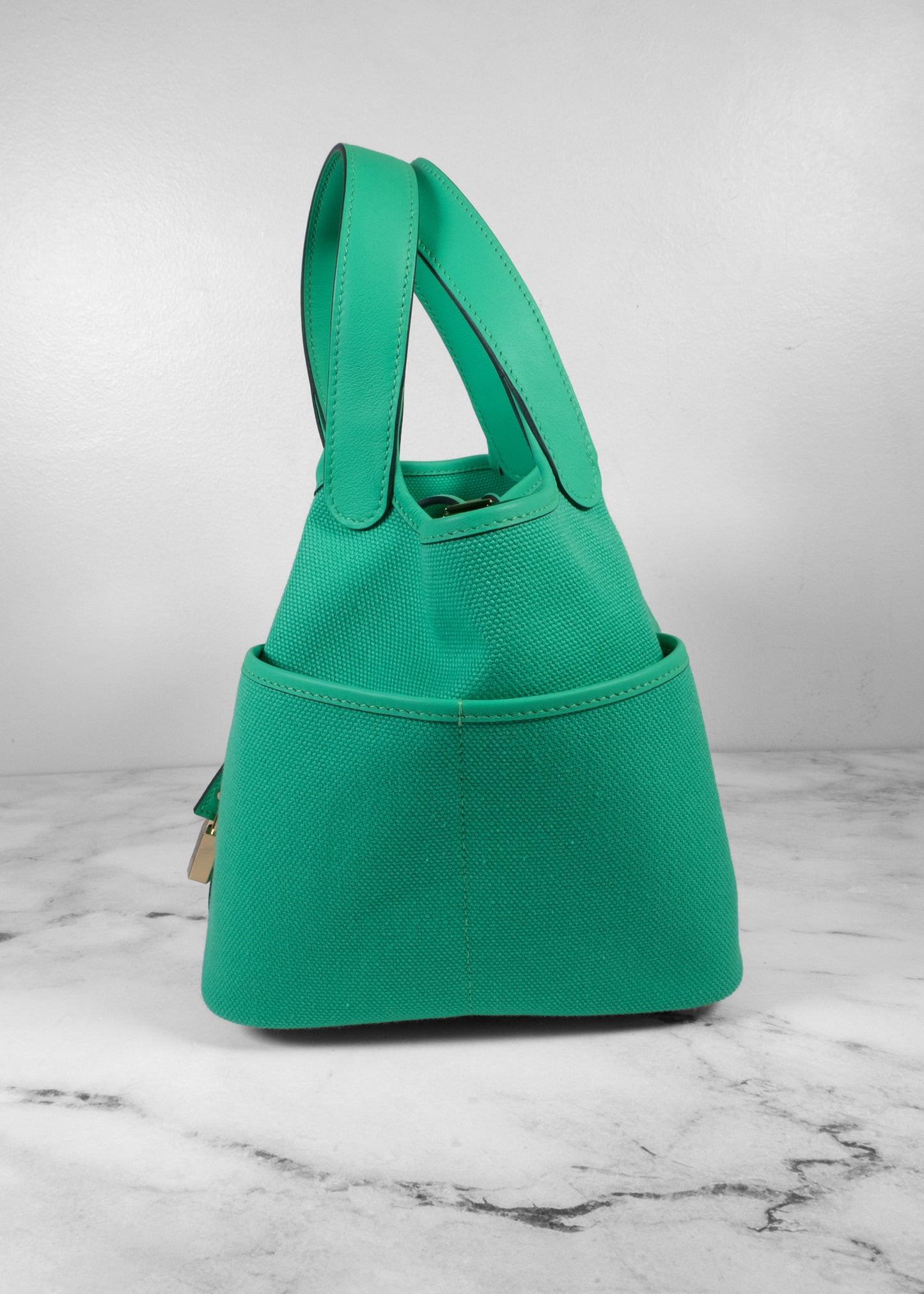 Hermès Picotin Cargo 18 Toile Canvas and Swift Leather Vert Menthe Gold Hardware (Missing Keys)