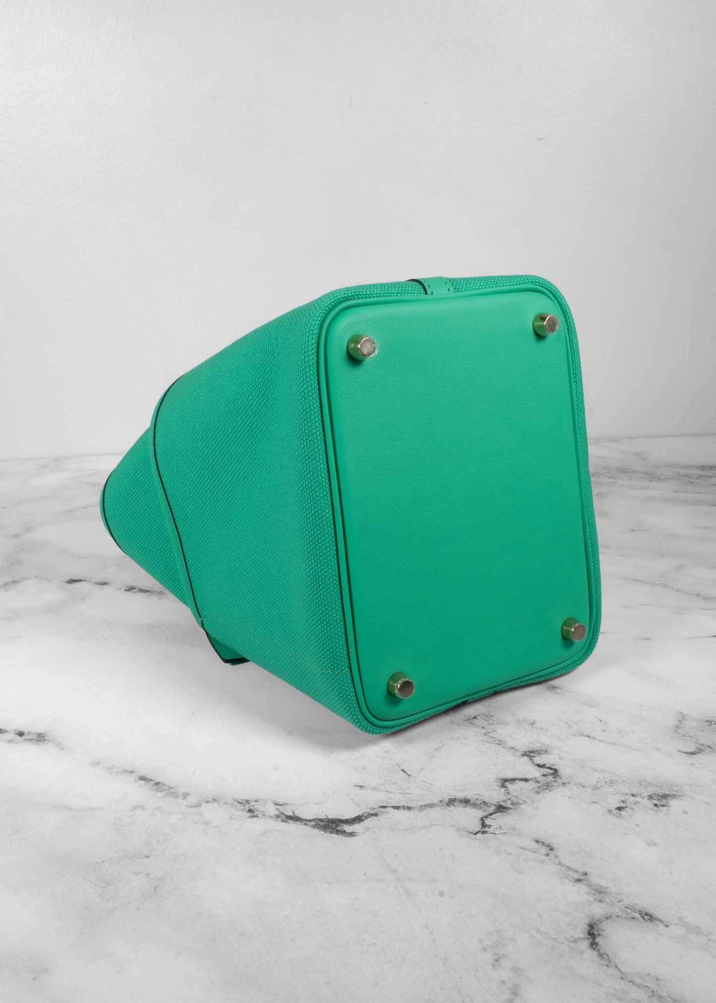 Hermès Picotin Cargo 18 Toile Canvas and Swift Leather Vert Menthe Gold Hardware (Missing Keys)