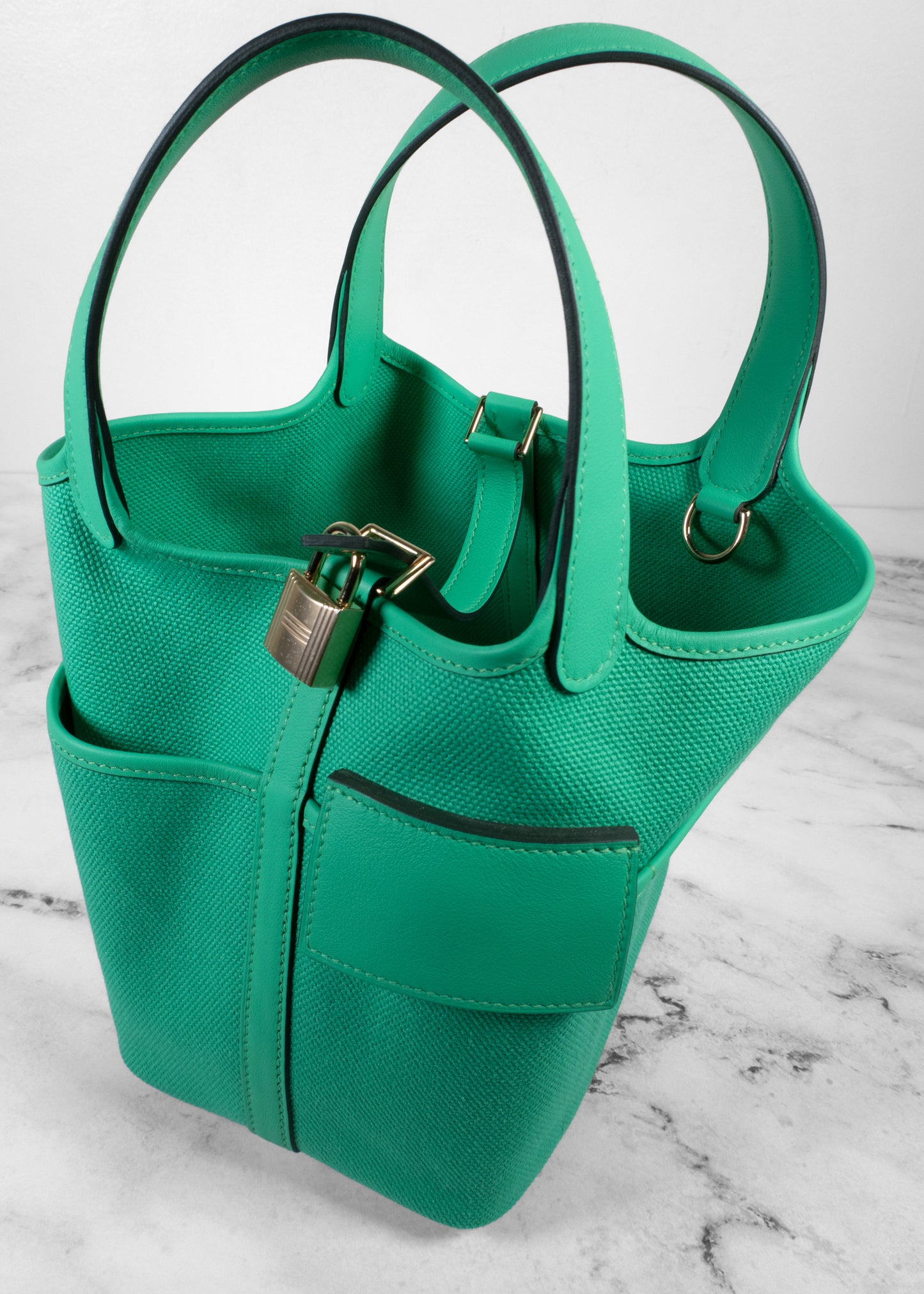 Hermès Picotin Cargo 18 Toile Canvas and Swift Leather Vert Menthe Gold Hardware (Missing Keys)