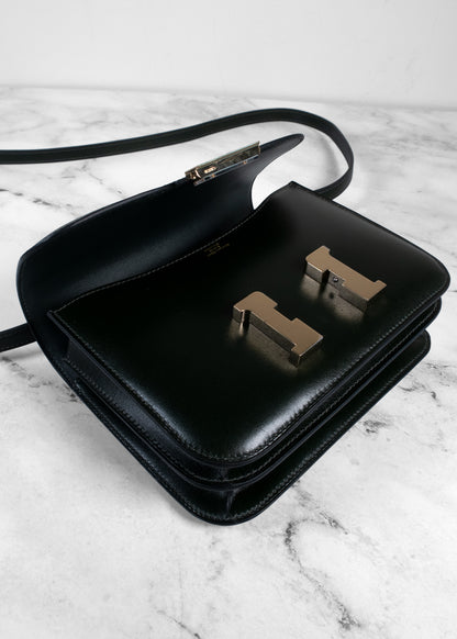Hermès Constance 18 Box Calfskin Leather Shoulder Bag Black Gold Hardware