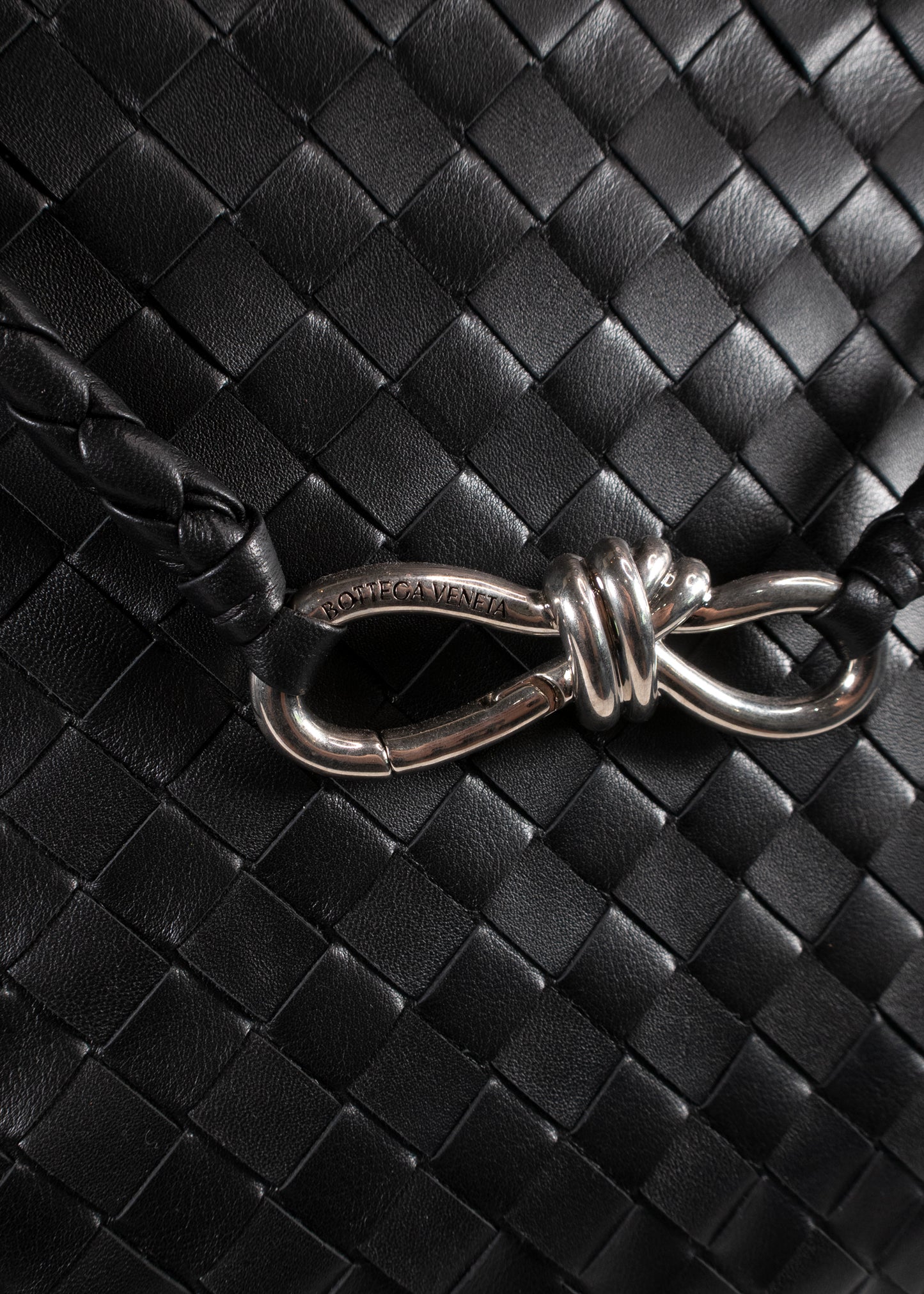 Bottega Veneta Black Large Andiamo Voyager Intrecciato Tote Bag