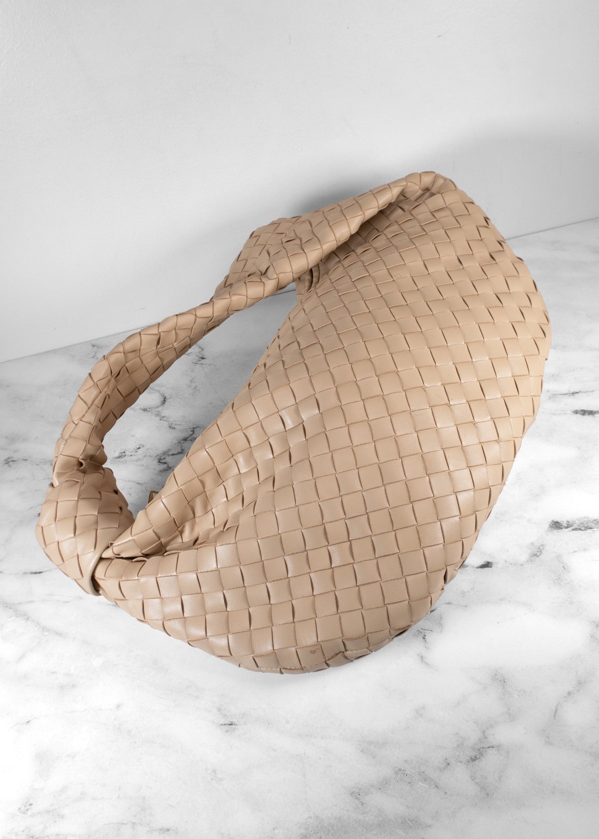 Bottega Veneta Beige Intrecciato Nappa Large Jodie Shoulder Bag
