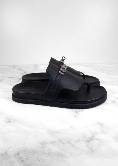Hermès Empire Noir Calfskin Palladium Kelly Buckle Thong Sandals