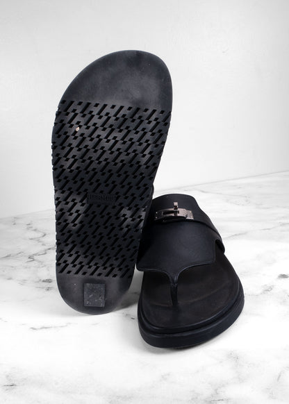 Hermès Empire Noir Calfskin Palladium Kelly Buckle Thong Sandals