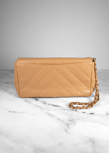 Chanel Vintage Beige Chevron Lambskin Leather Chain Wristlet Clutch Bag