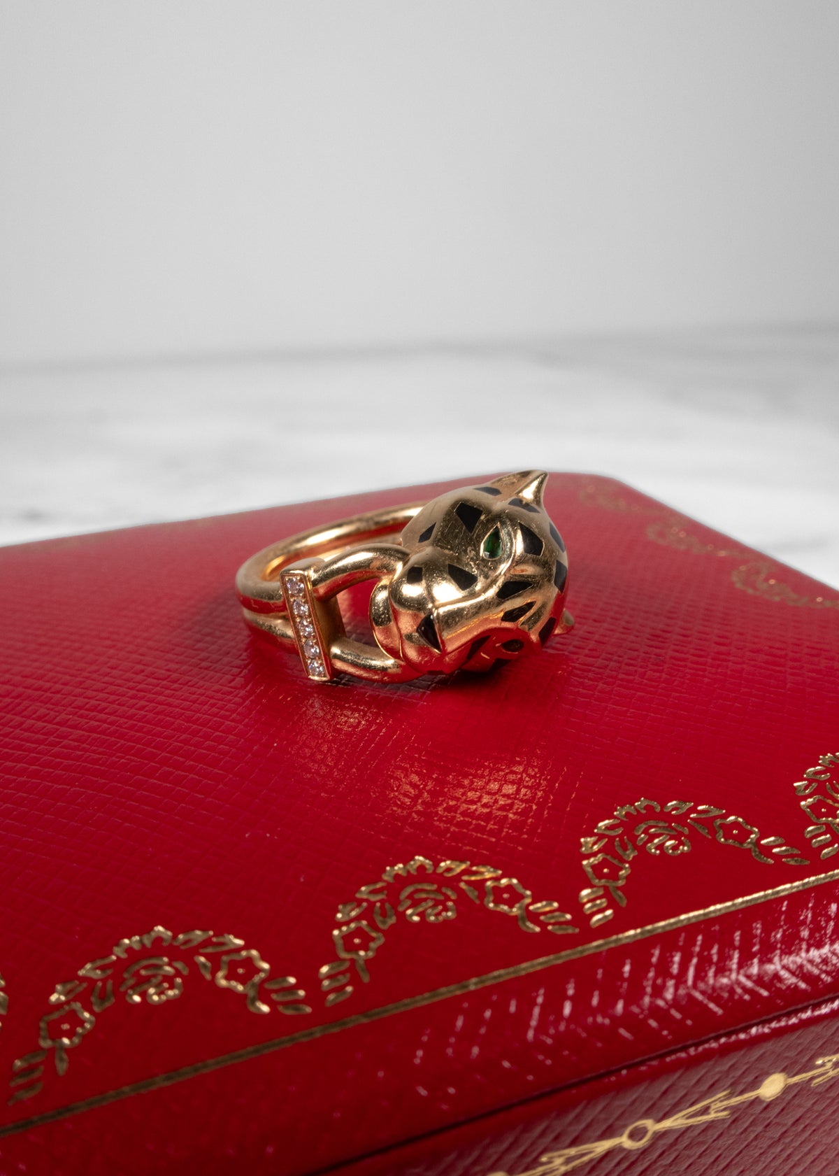 Cartier 18K Yellow Gold Diamond, Emerald & Onyx Panthère Ring