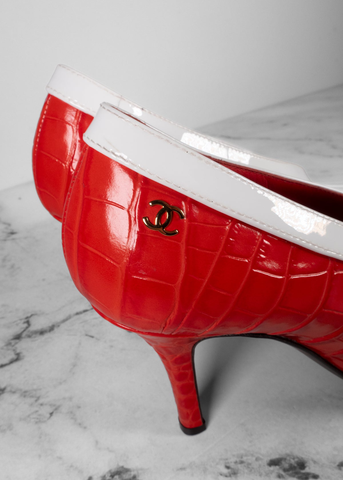 Chanel Red & White Crocodile-Embossed Leather Kitten Heel Pumps