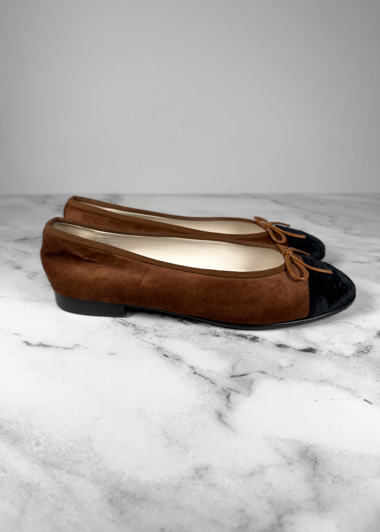 Chanel 2024 Interlocking CC Logo Ballet Flats