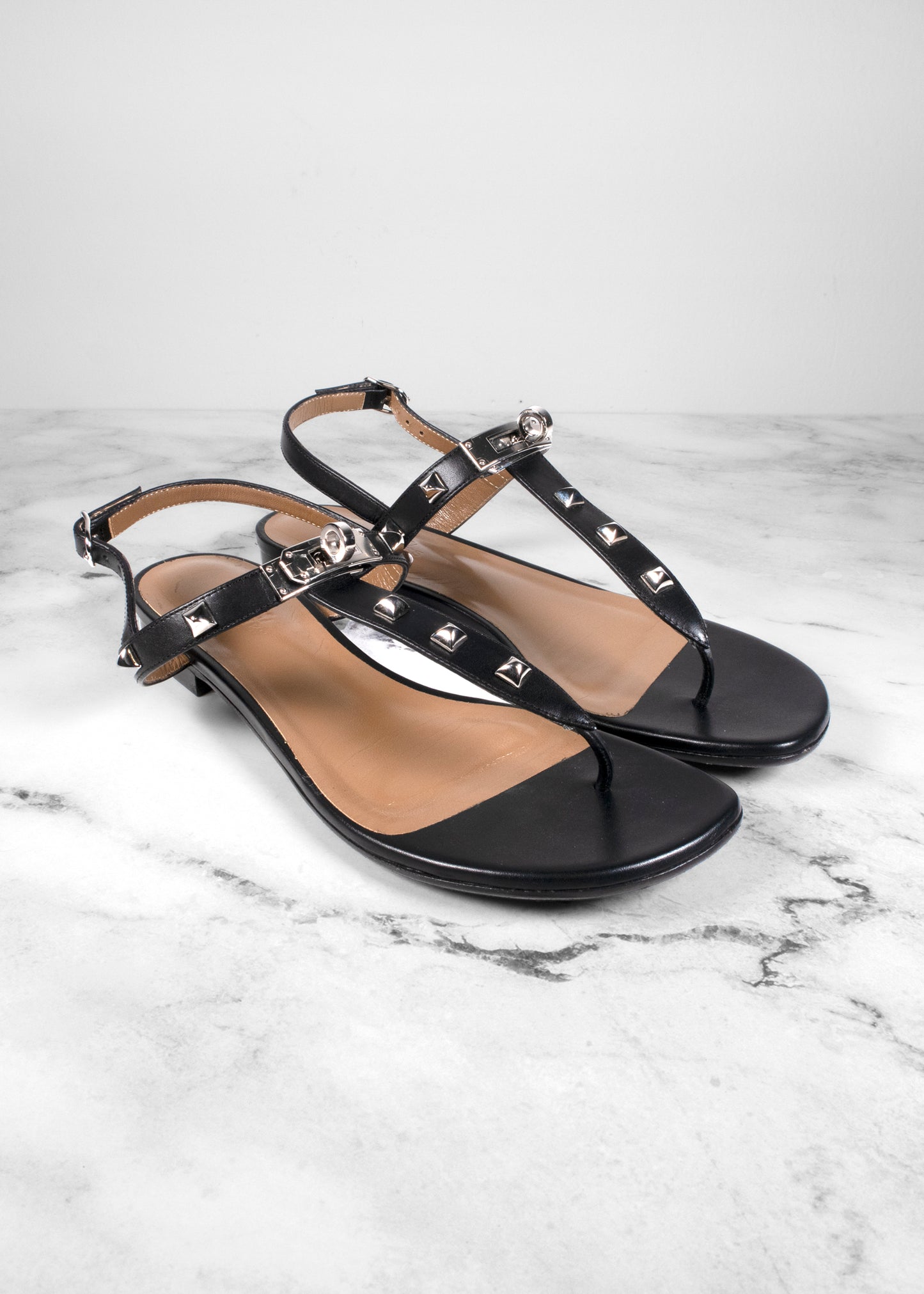 Hermès Olivia Leather Sandals