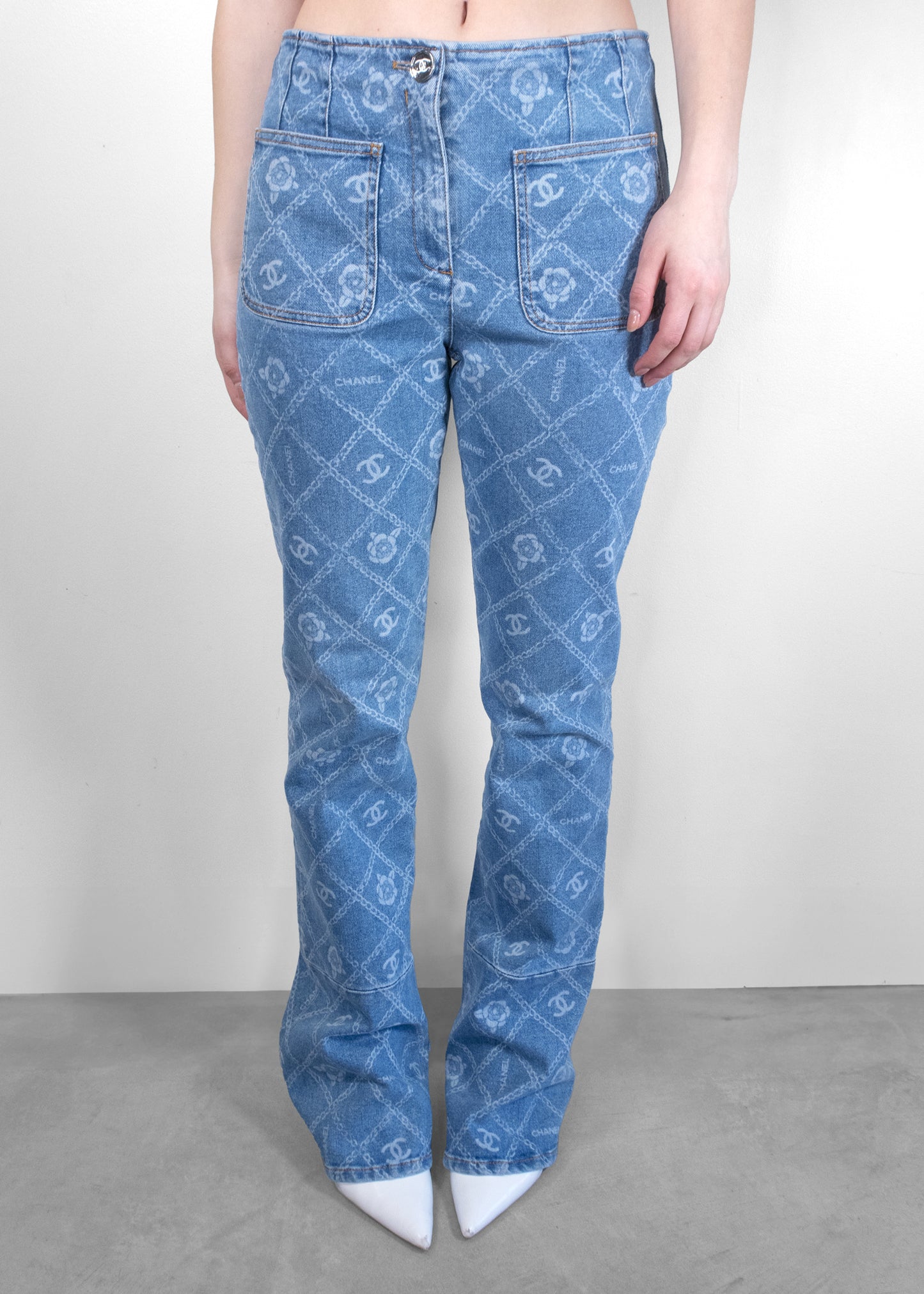 Chanel 2023 Métier d’Arts Printed Denim CC Logo Blue & White