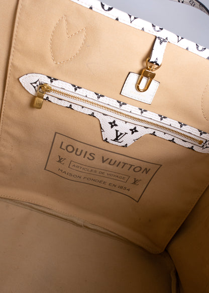 Louis Vuitton Monogram Giant Neverfull MM Kaki Tote