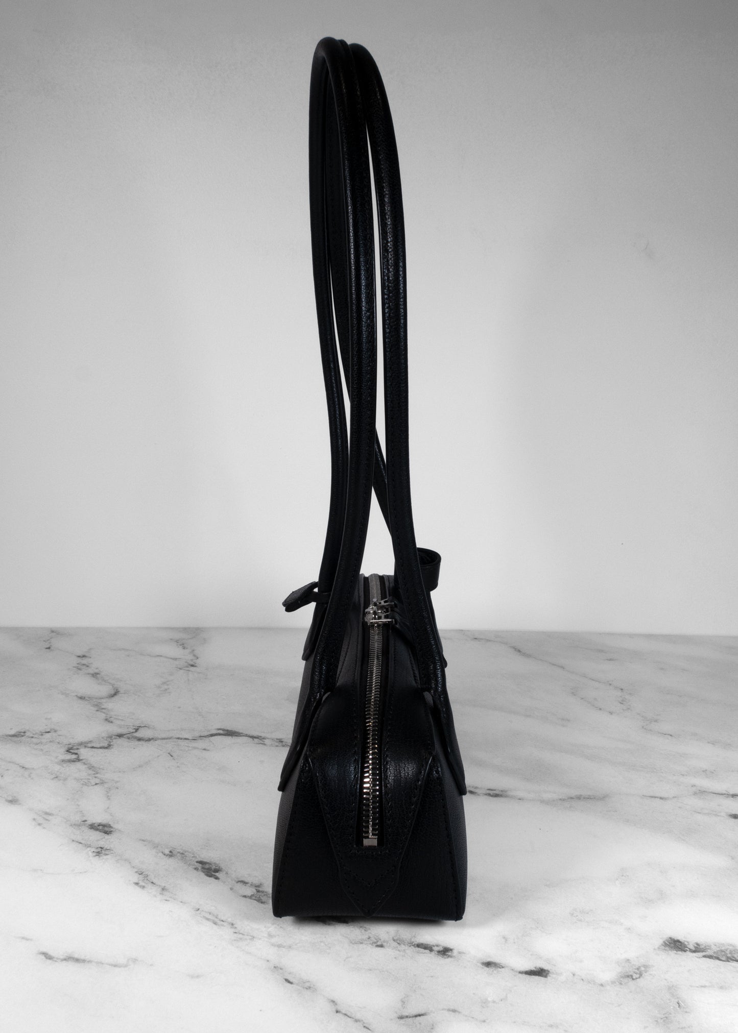 Alaïa Leather Le Teckel Handbag