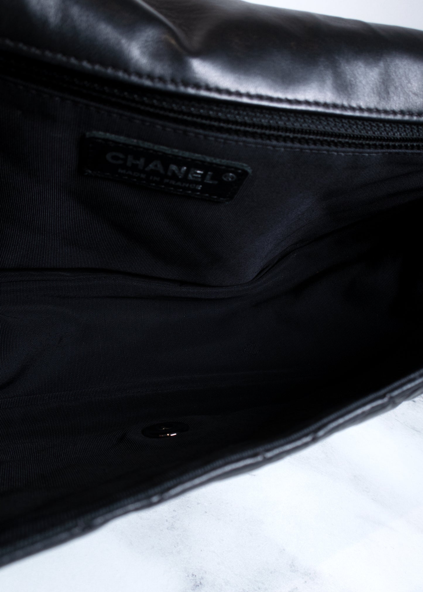Chanel Black Leather Hula Hoop Shoulder Bag