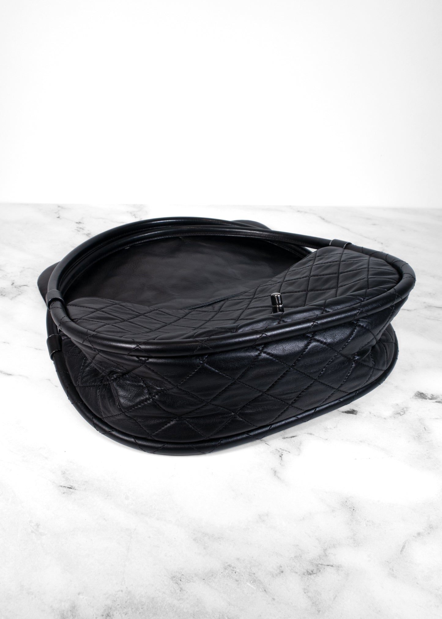 Chanel Black Leather Hula Hoop Shoulder Bag