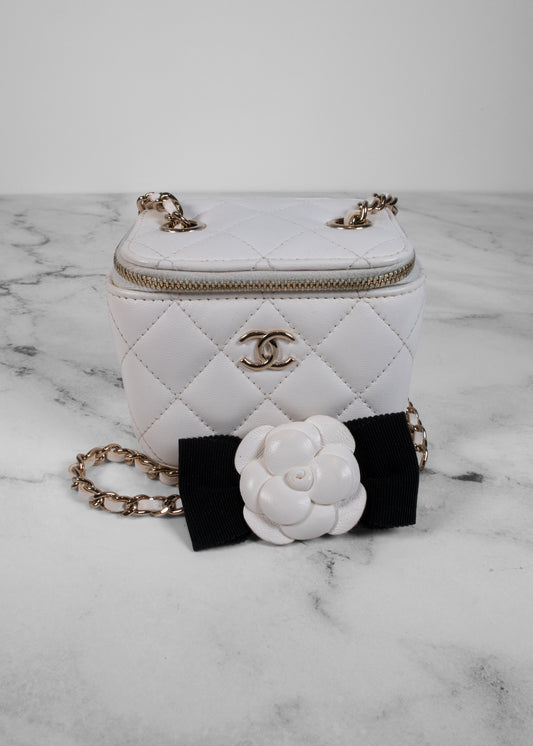 Chanel 2022 Mini Pearl Crush Vanity Case