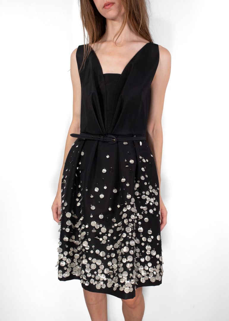 Oscar De La Renta Black Shift Dress With Circle Applique Newspaper Print