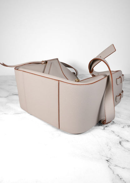 Loewe Beige Leather Shoulder Bag With A Tan Trim And Gold Zipper Detail