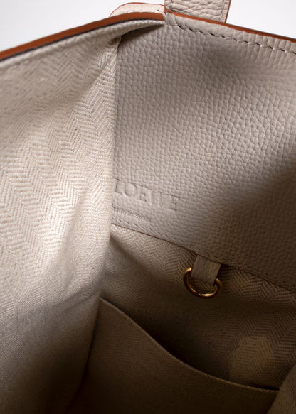 Loewe Beige Leather Shoulder Bag With A Tan Trim And Gold Zipper Detail