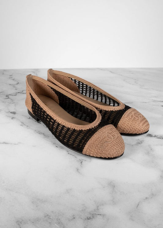 Chanel Beige And Black Woven Flats
