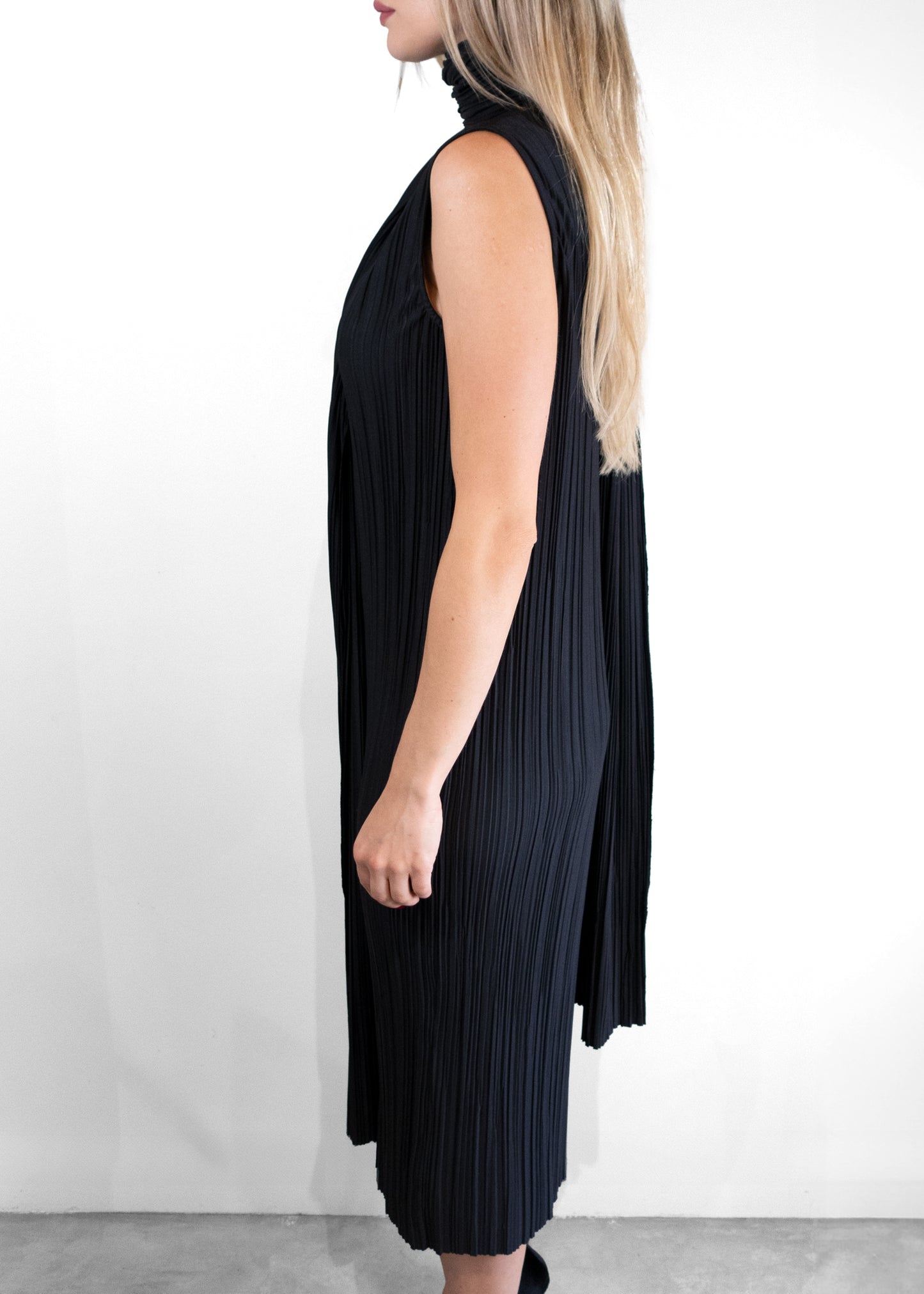 The Row Crew Neck Black Long Dress