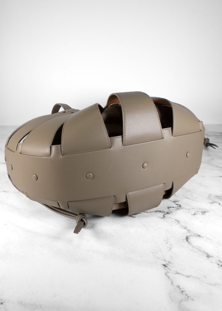 Bottega Veneta Khaki Green Shell Cut Out Shoulder Bag