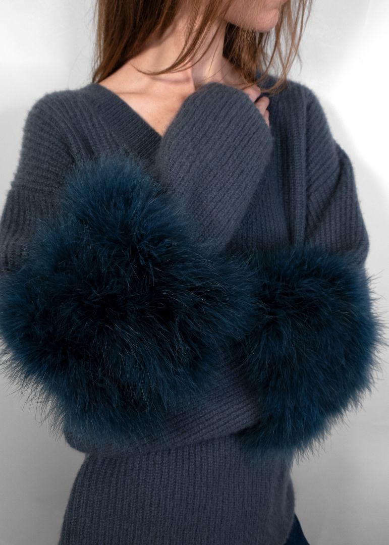 Lapointe Marine Cashmere V Neck Sweater With Feathers