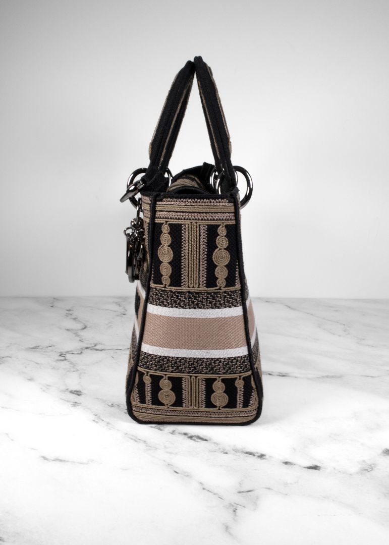 Dior Black/beige Embroidered Canvas Bag With Strap
