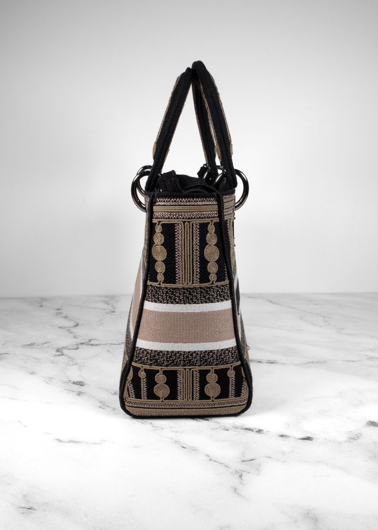 Dior Black/beige Embroidered Canvas Bag With Strap