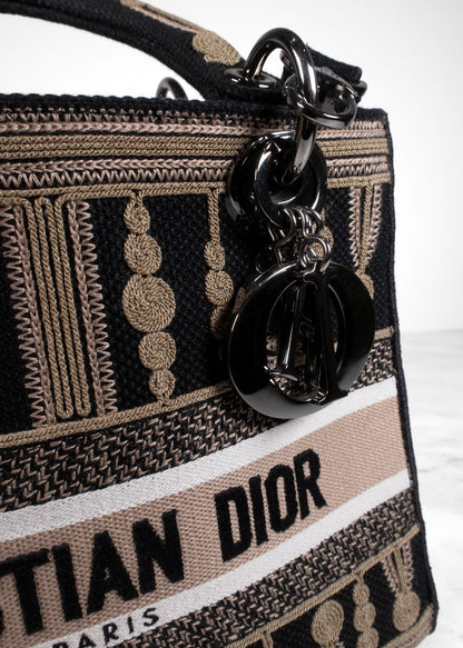 Dior Black/beige Embroidered Canvas Bag With Strap