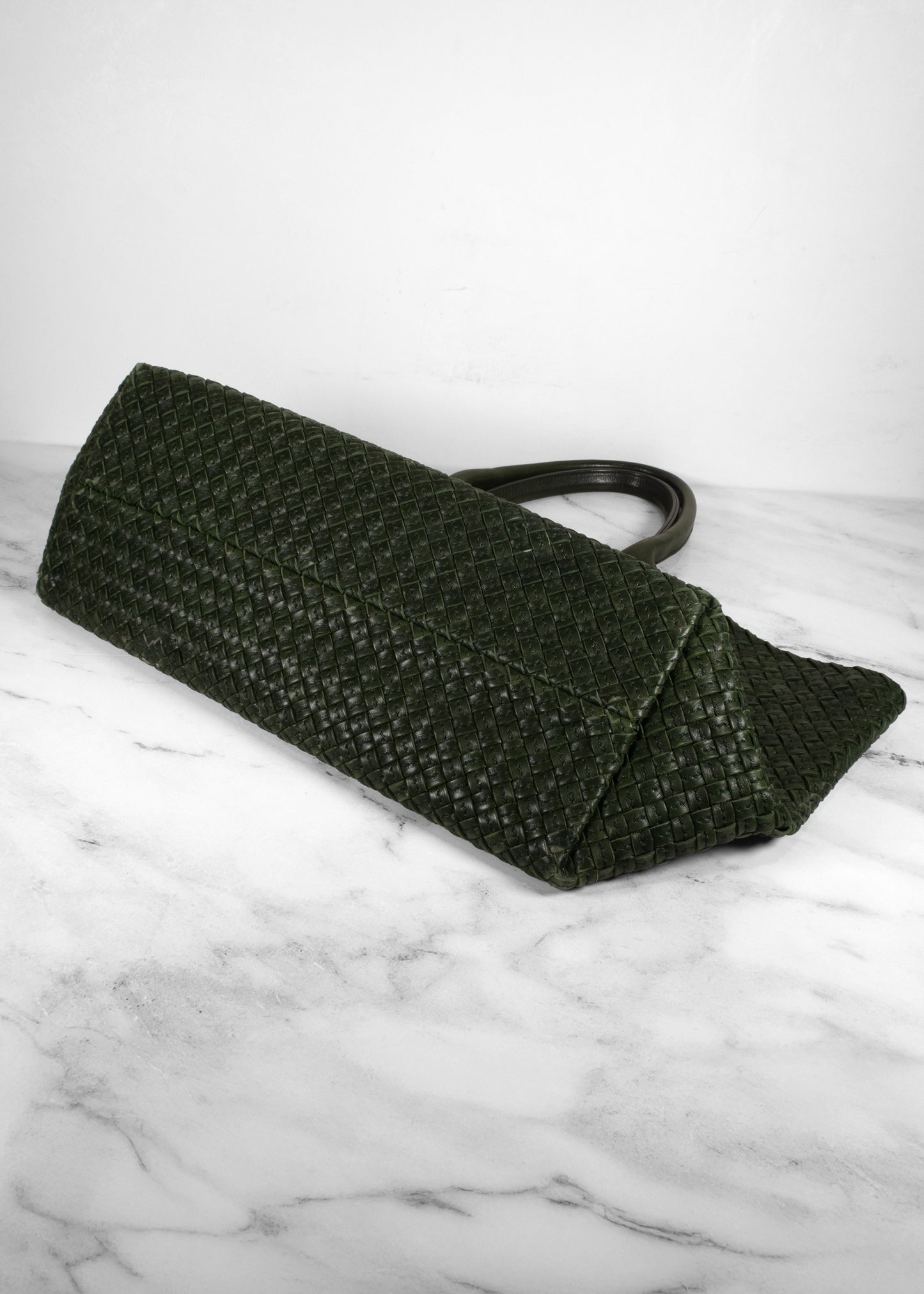 Bottega Veneta Dark Green Intrecciato Leather Medium Cabat Tote